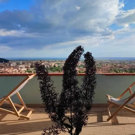 La Terrazza Massa (Tuscany)